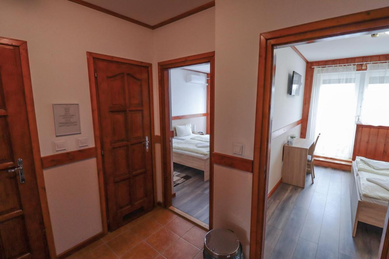 Vadkacsa Panzio Bed & Breakfast Балатонкенесе Екстериор снимка
