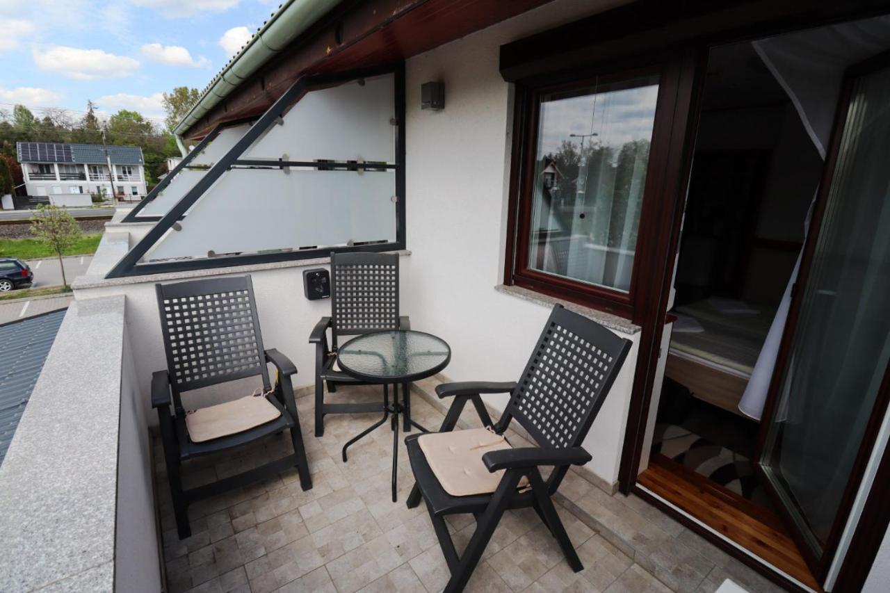 Vadkacsa Panzio Bed & Breakfast Балатонкенесе Екстериор снимка